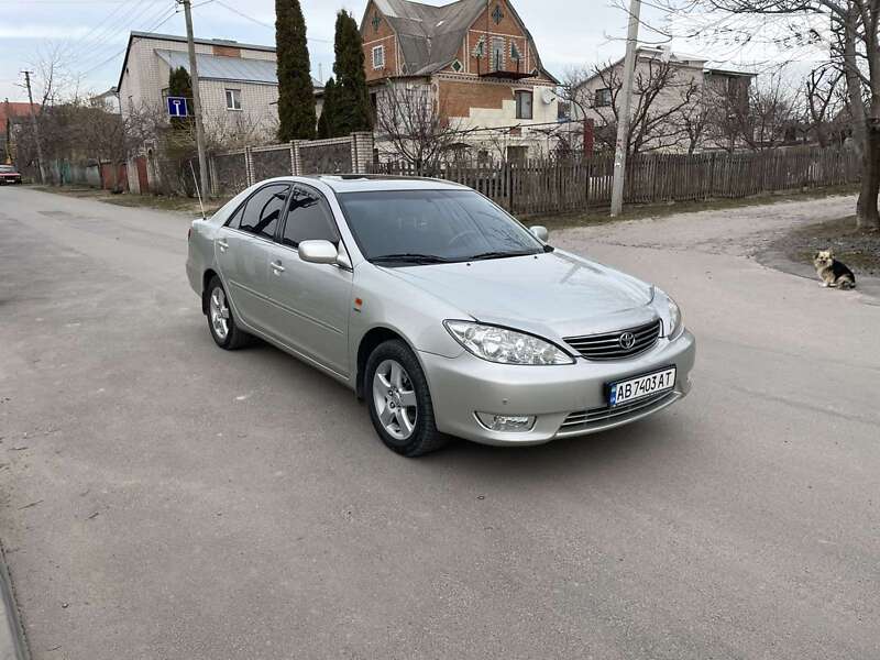 2005 toyota camry