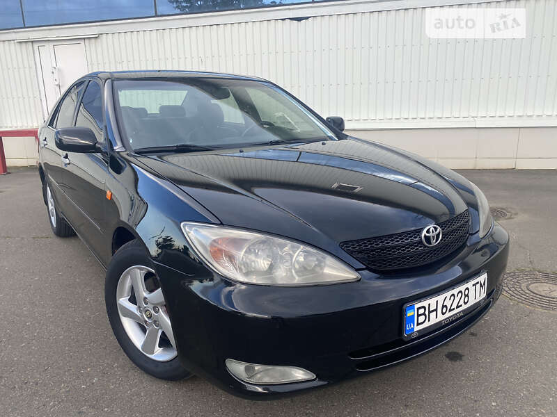 2004 toyota camry