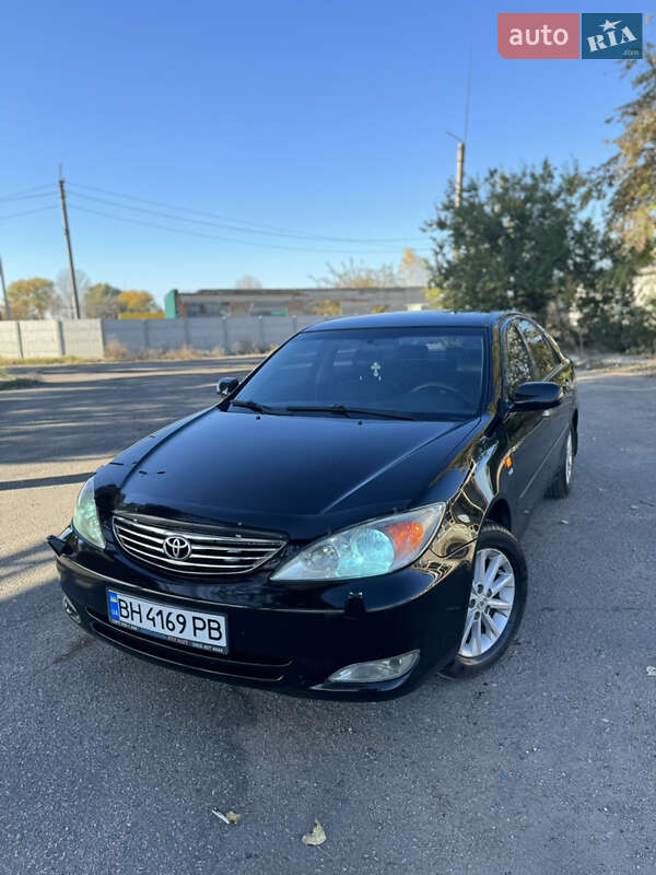 2004 toyota camry