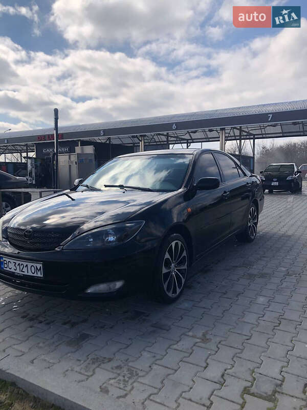 2004 toyota camry