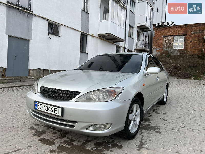 2002 toyota camry