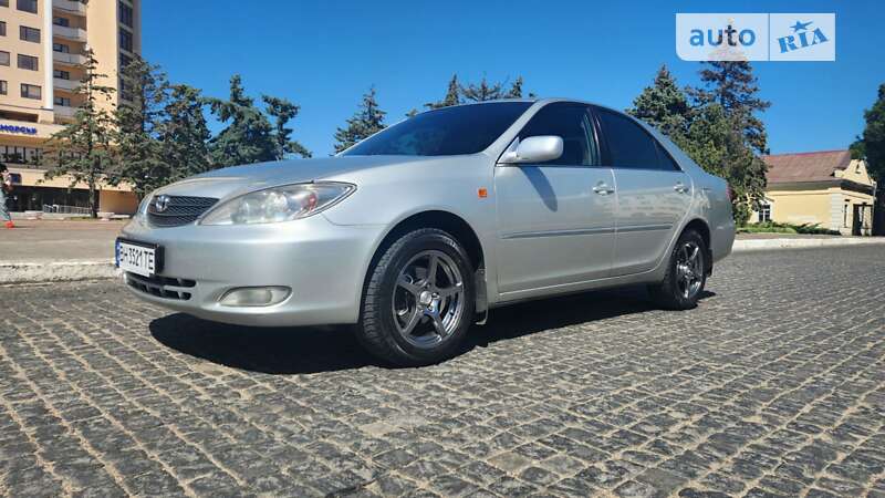 2004 toyota camry