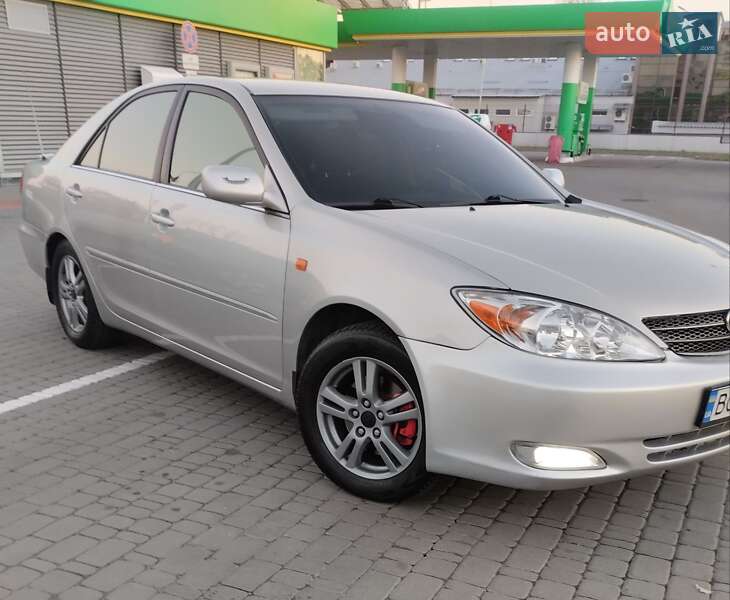 2002 toyota camry