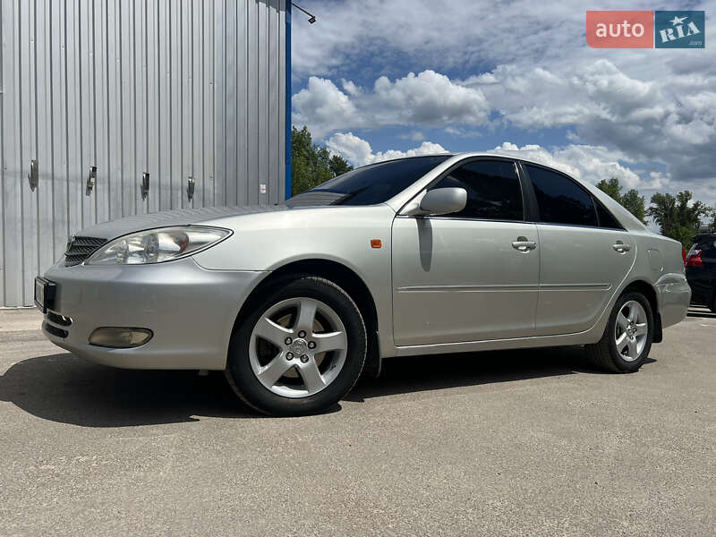 2002 toyota camry