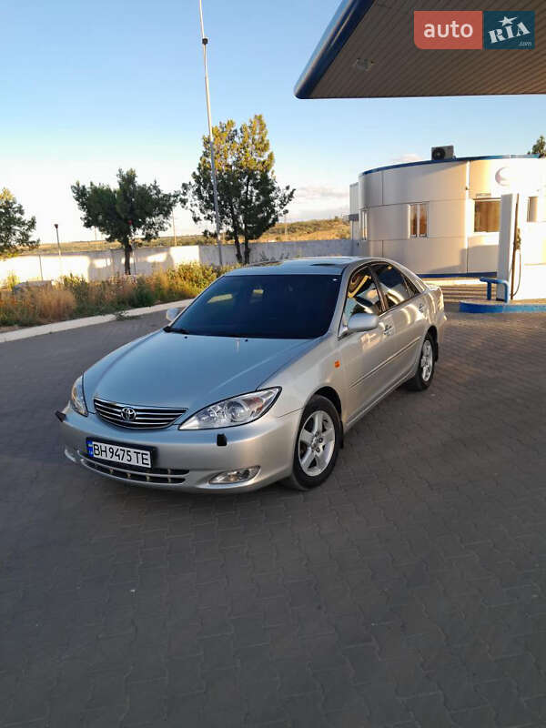 2002 toyota camry