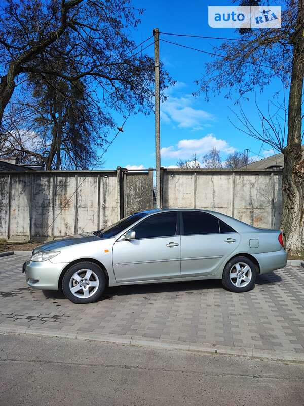 2003 toyota camry