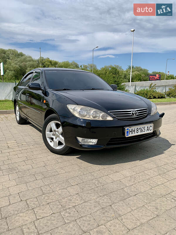 2004 toyota camry