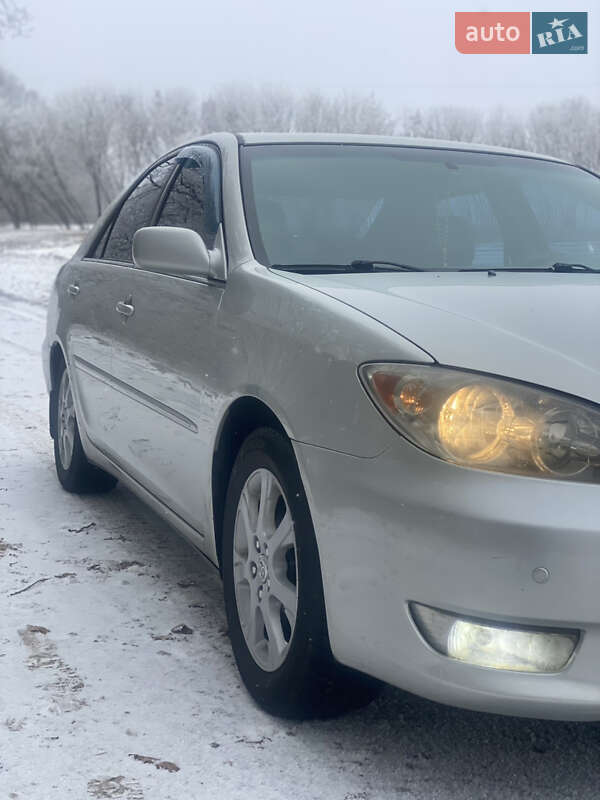 2005 toyota camry