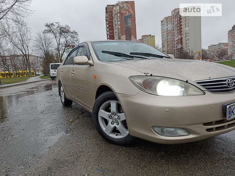 2003 toyota camry