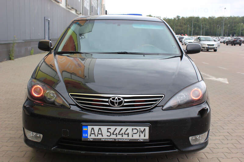 2005 toyota camry