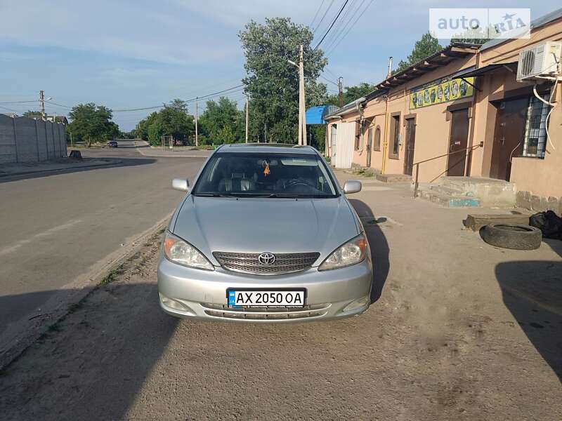 2004 toyota camry