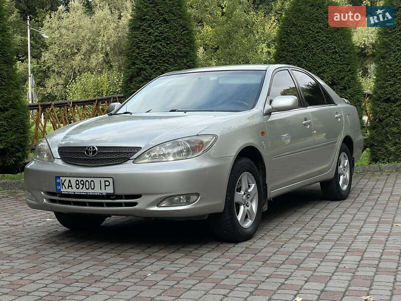 2002 toyota camry
