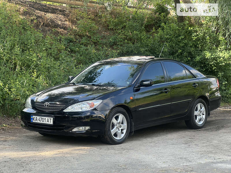 2004 toyota camry
