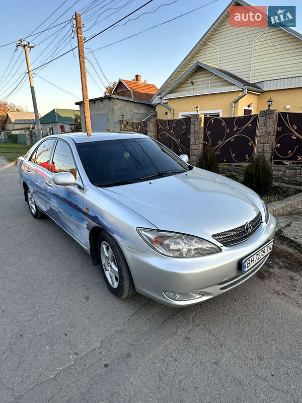 2004 toyota camry