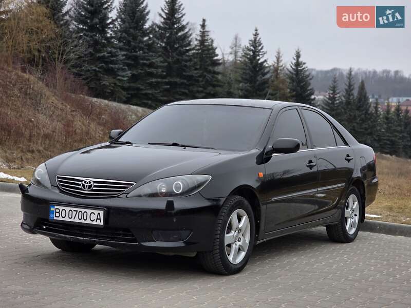 2004 toyota camry