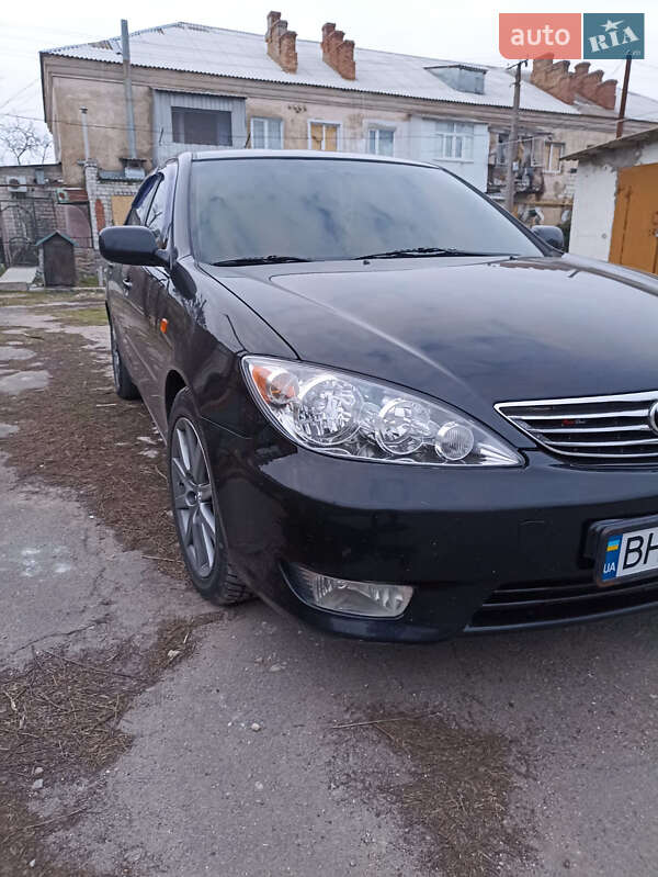 2004 toyota camry