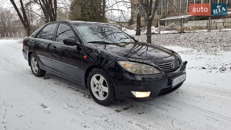 2005 toyota camry