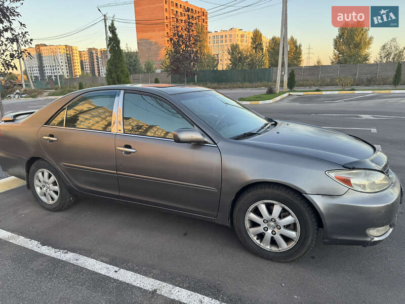 2002 toyota camry