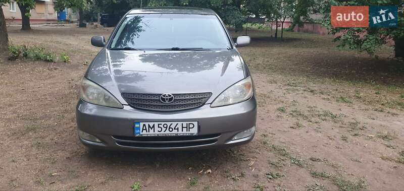 2003 toyota camry