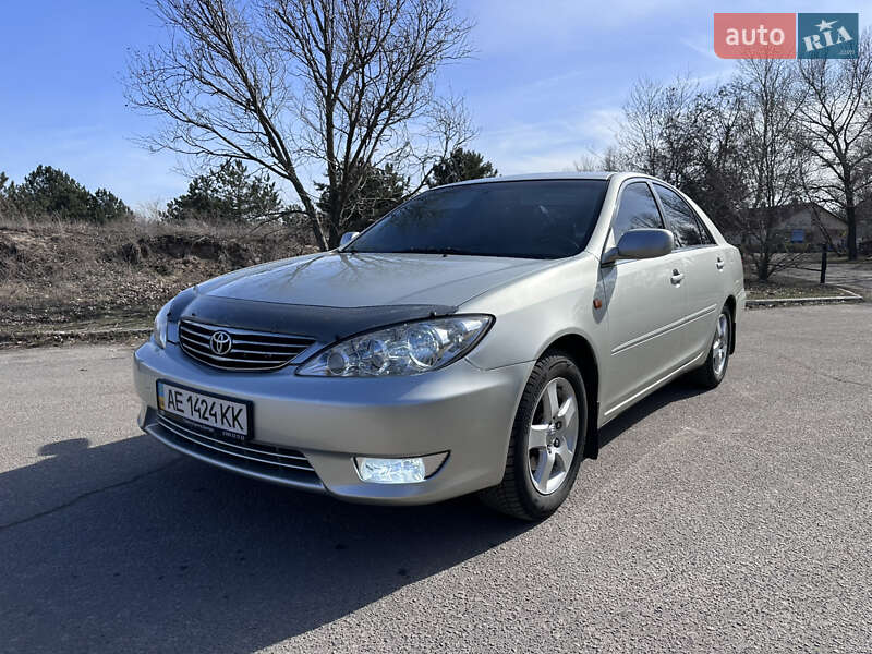 2005 toyota camry