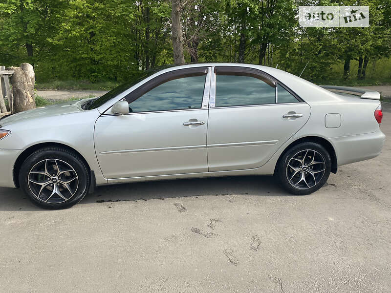 2005 toyota camry