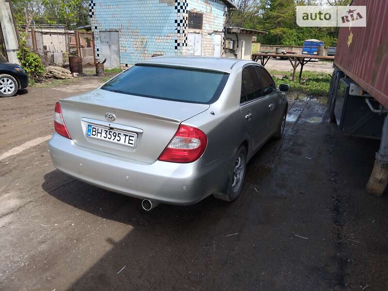 2004 toyota camry
