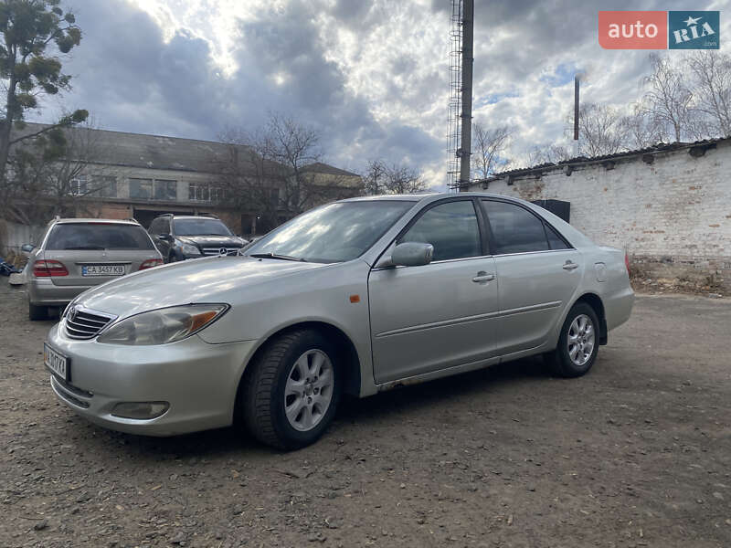 2003 toyota camry