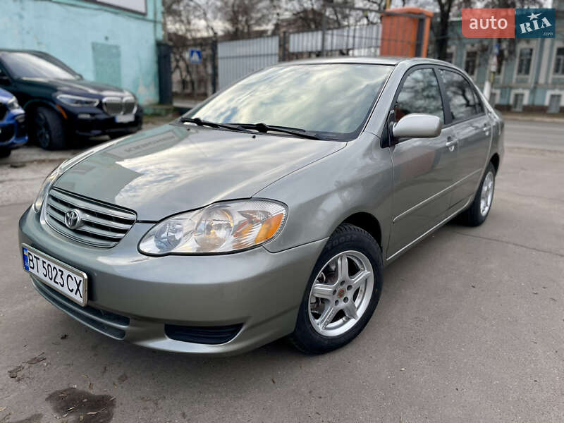 2004 TOYOTA Corolla