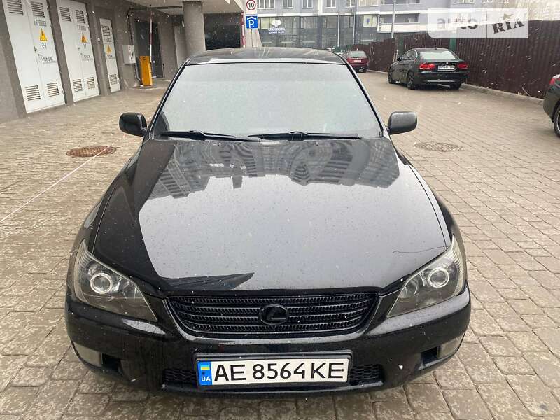 2001 lexus is