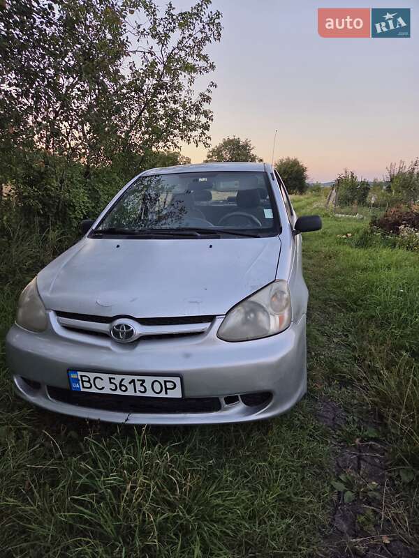2003 toyota echo