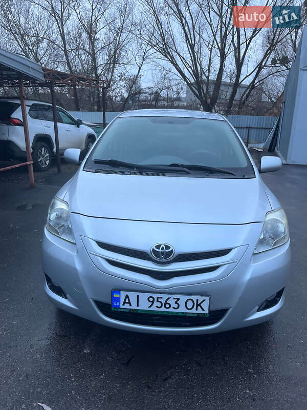 2006 toyota yaris