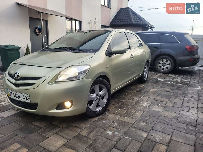 2007 toyota yaris