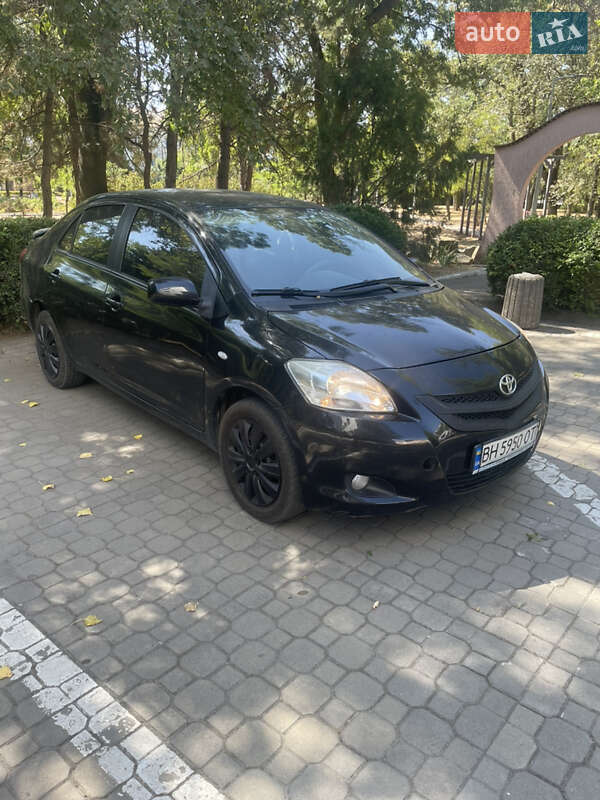 2008 toyota yaris
