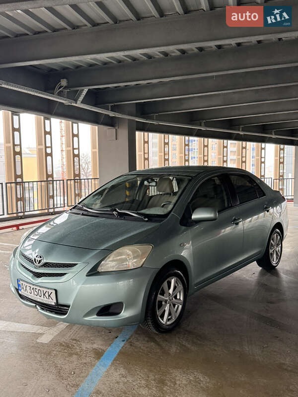 2006 toyota yaris