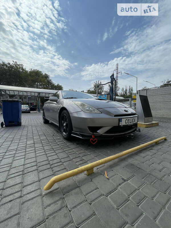 2005 toyota celica