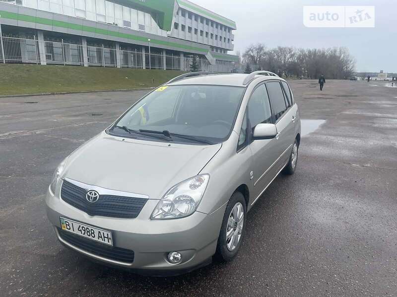 2002 toyota corolla verso