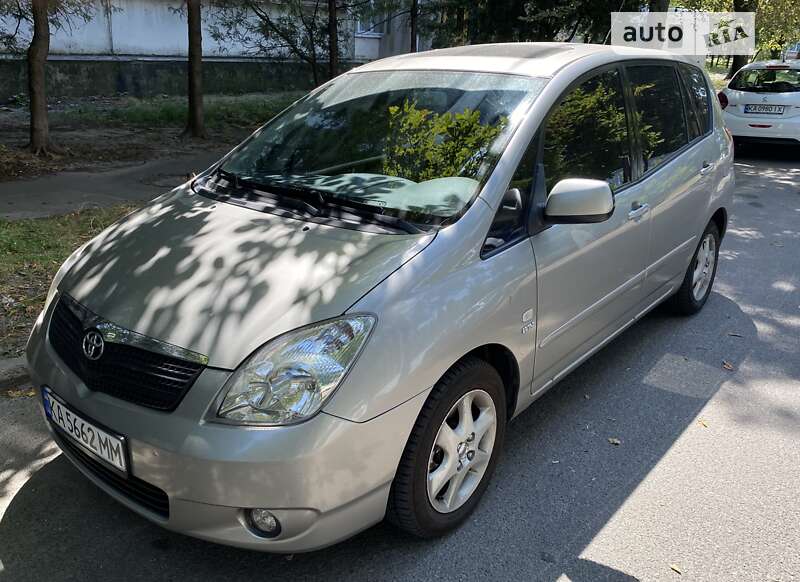 2001 toyota corolla verso