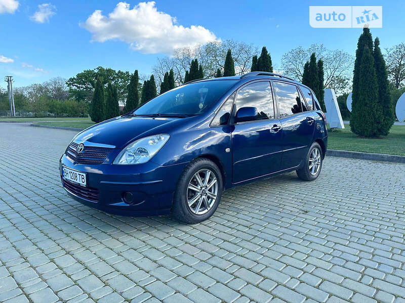 2002 toyota corolla verso