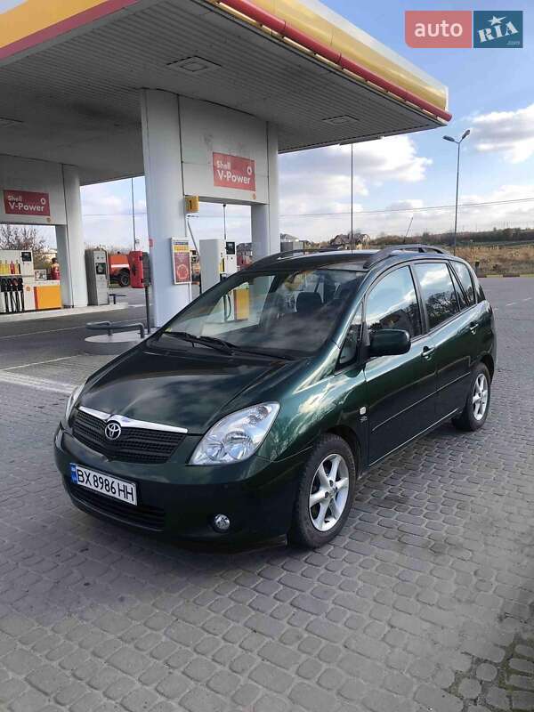2001 toyota corolla verso