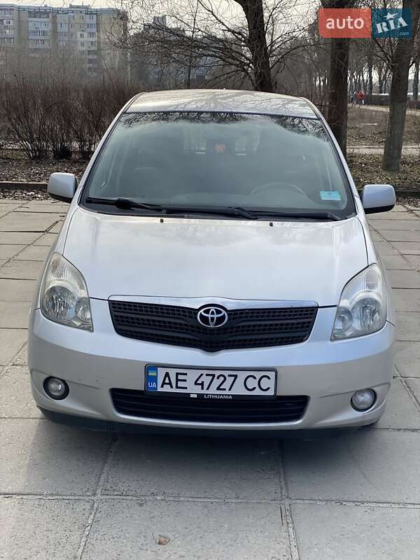 2003 toyota corolla