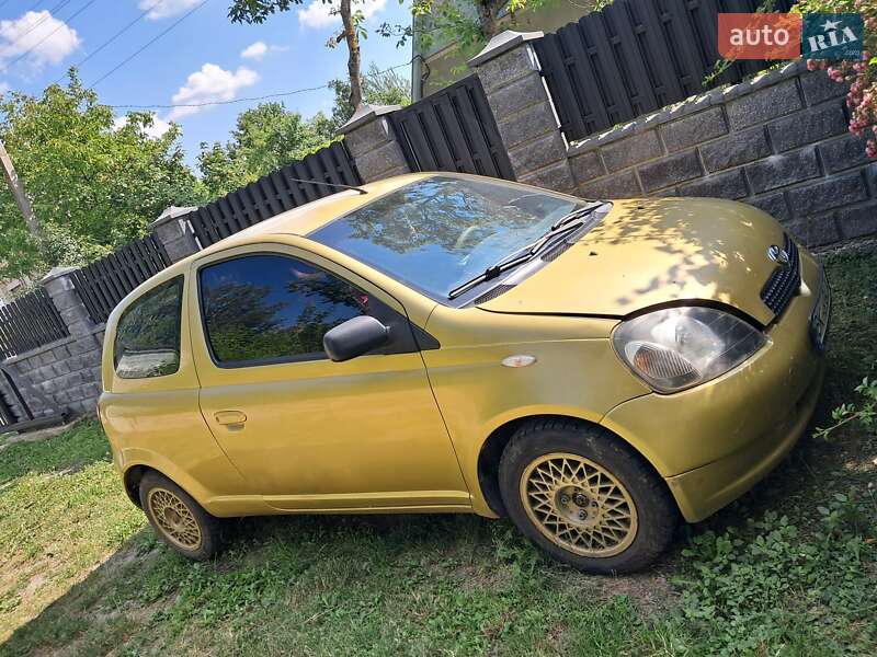 1999 toyota yaris