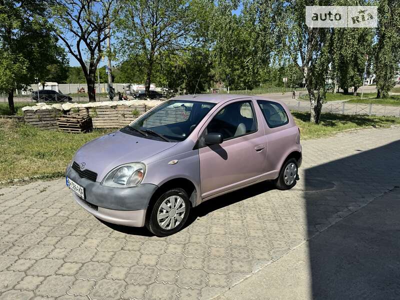 1999 toyota yaris