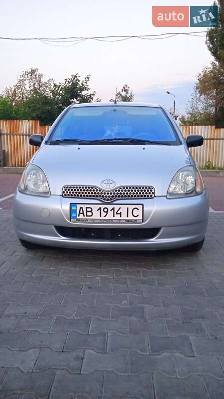 2000 toyota yaris