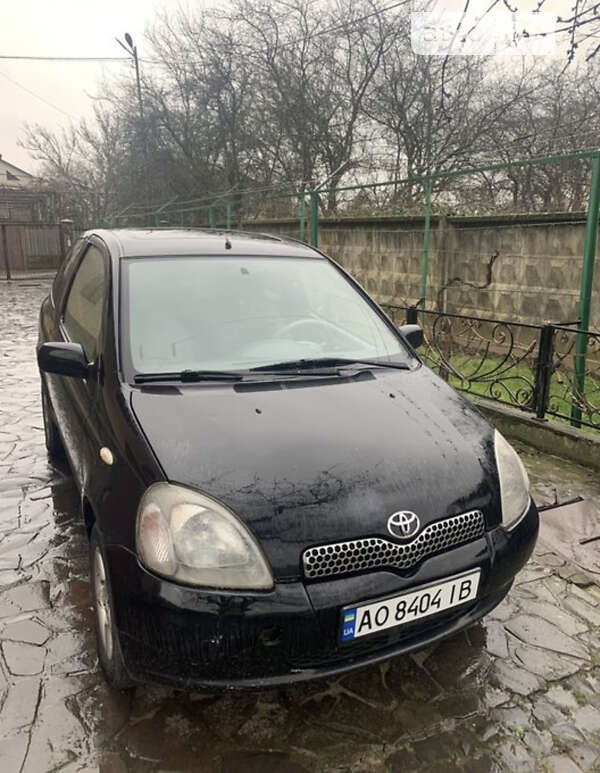 2001 toyota yaris