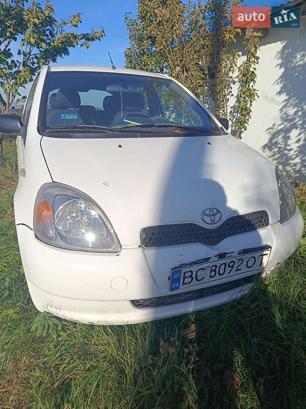 2001 toyota yaris