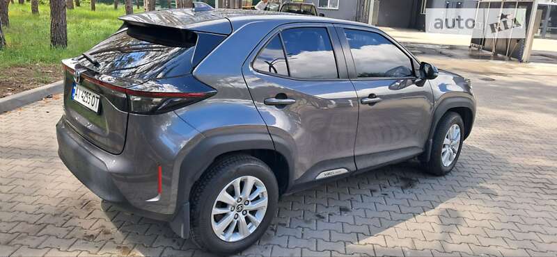 2022 toyota yaris cross