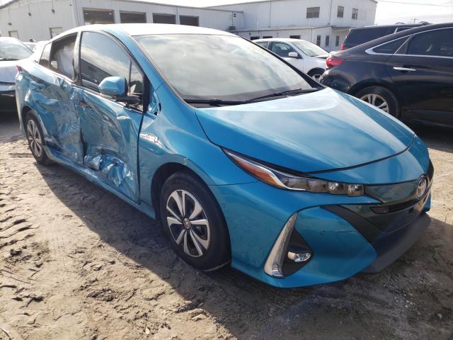 2017 toyota prius prim