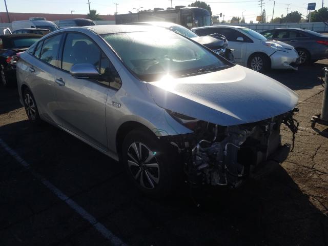2017 toyota prius prim