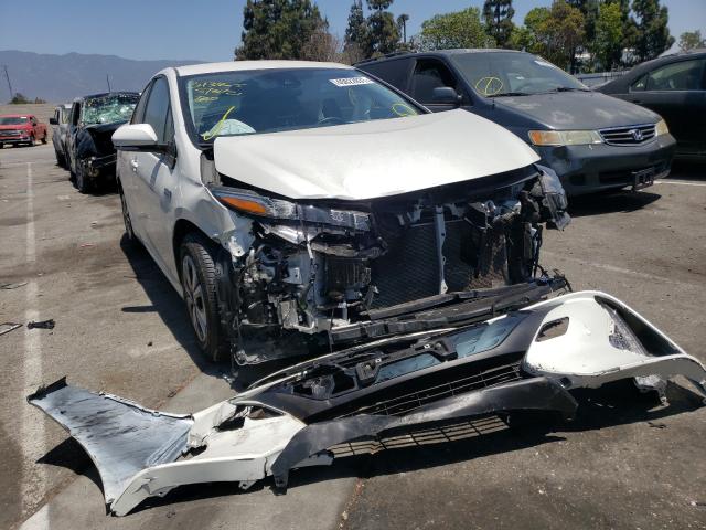2017 toyota prius prim