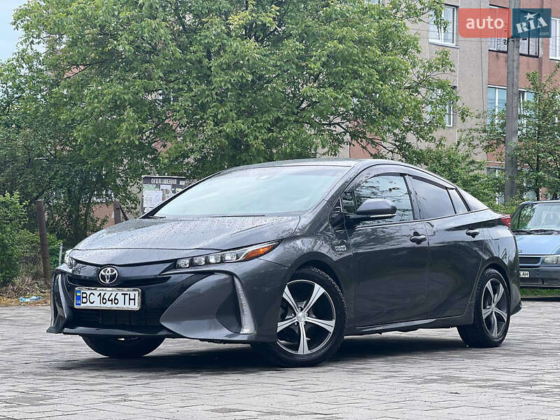 2019 toyota prius